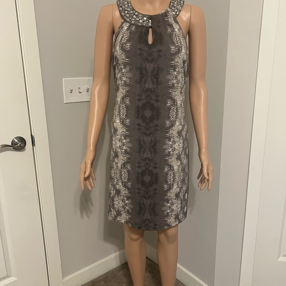 Elegant Gray Sleeveless Dress